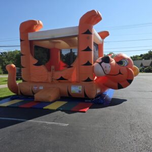Tiger Bounce House $250/day